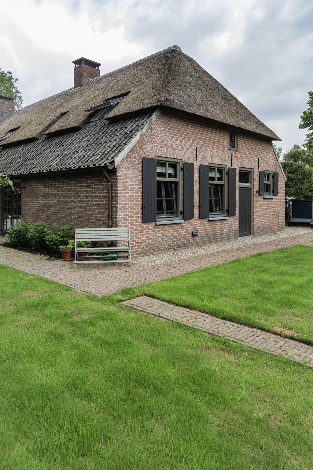 Buitengevel Landelijke langgevel boerderij Brabantse hoeve renovatie verbouwing advies ontwerp